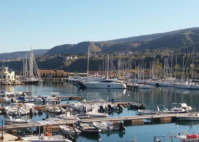 Vacanze La Sena Apartment *